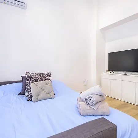 8 Pers, Equipped, 1 Min Playa Del Cura - 27a * Торевьиа