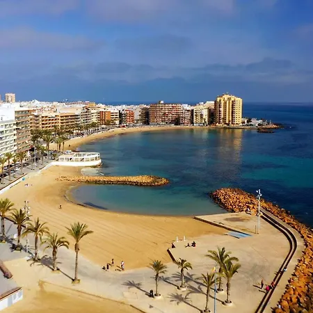 8 Pers, Equipped, 1 Min Playa Del Cura - 27a